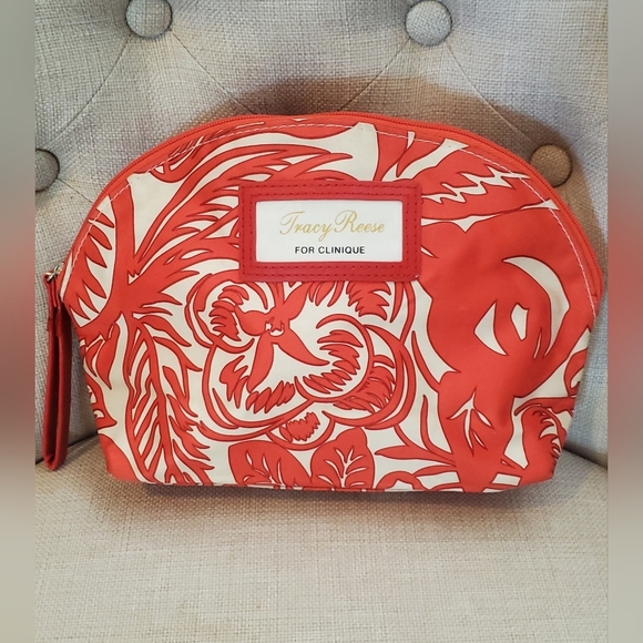 Tracy Reese Handbags - 💚5/$25 Clinique Tracy Reese Red & White Floral Large Makeup Cosmetic Zip Bag